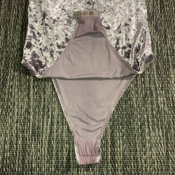 Velvet bodysuit - Picture 5 of 5